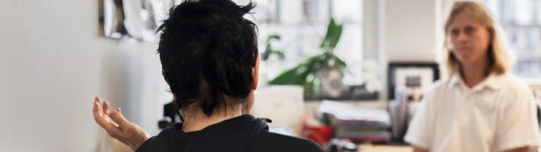 Patient och vårdpersonal samtalar