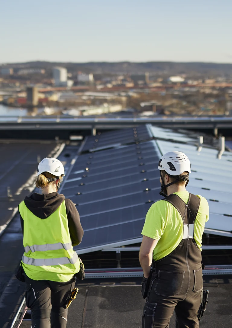 Omslagsbild för rapporten Allvarliga arbetsskador och långvarig sjukfrånvaro – 2023.