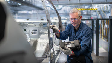 Montör i fabrik